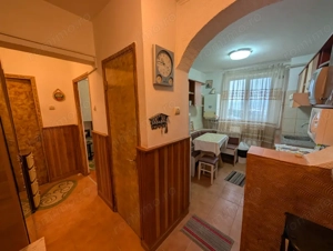 Apartament 3 camere Buhuși - Republicii Penny - imagine 2