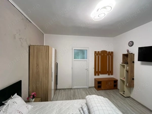 Vând Garsonieră in Sinaia - Zona Izvor - imagine 3