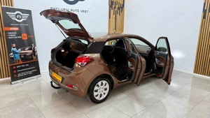 ** Hyundai i20 ** - imagine 11