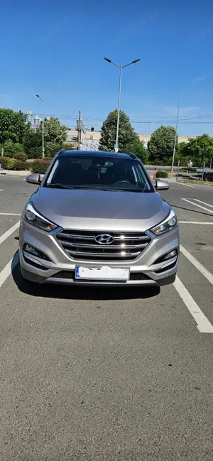 Hyundai Tucson blue 1.7 CRDi 2WD Full Panoramic. An Fabricatie 2015 - imagine 8
