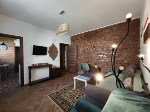 apartament in curte  cu 2 proprietari cu loc de parcare - imagine 5