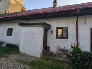 apartament in curte  cu 2 proprietari cu loc de parcare - imagine 6