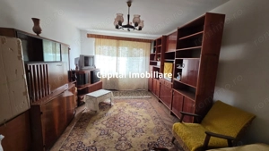 Apartament 3 camere, etaj intermediar, zona Liceul Dl. Tudor - imagine 3