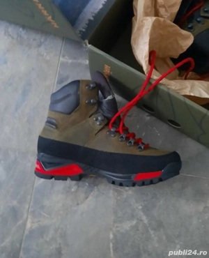 bocanci pt drumetii la munte