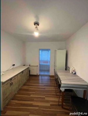 Inchiriez apartament decomandat in regim hotelier - imagine 4