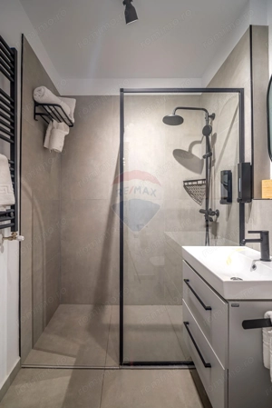 Studio cu terasă și vedere către munți – Green Future Sinaia - imagine 10