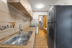 Apartament la casa cu 3 camere intr-o zona centrala - imagine 6