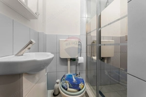 Apartament la casa cu 3 camere intr-o zona centrala - imagine 8