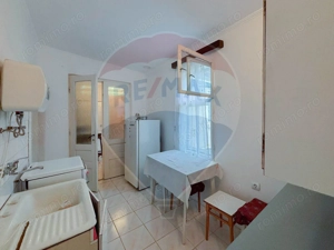 Casă / Vilă cu 5 camere de vânzare în Aleșd zona Ultracentral - imagine 10