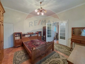 Casă / Vilă cu 5 camere de vânzare în Aleșd zona Ultracentral - imagine 6