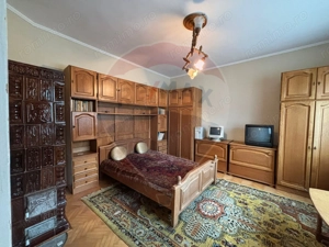 Casă / Vilă cu 5 camere de vânzare în Aleșd zona Ultracentral - imagine 17