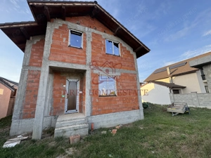 Casa individuala P+M Giroc. Strada linistita doar de case. Comsion 0 - imagine 8