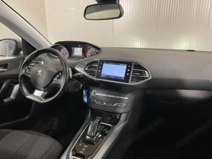 Peugeot 308 - imagine 8