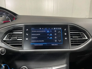 Peugeot 308 - imagine 18