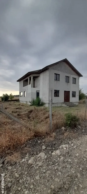 Casa de vânzare golești