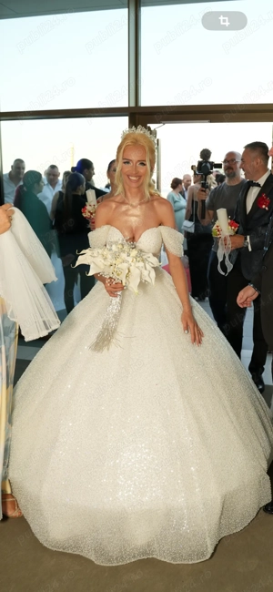 Vand Rochie De Mireasa Aryanna Karen 