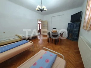 Casa de inchiriat zona Centrala 6 camere se inchiriaza si la muncitori - imagine 5