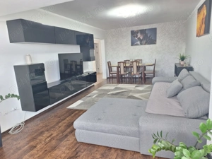 Inchiriere apartament 3 camere   Faleza  vedere Dunare - imagine 3