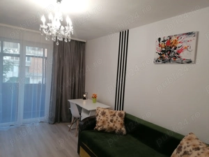 Schimb apartament central Petroșani  - imagine 2