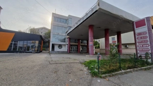 Spatii centrale pretabile clinica, birouri, servicii, etc - Pitesti, stradal