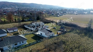 Casă de vânzare în Curtea de Argeș. - imagine 10