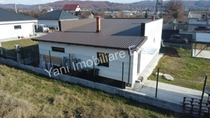 Casă de vânzare în Curtea de Argeș. - imagine 17