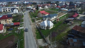 Casă de vânzare în Curtea de Argeș. - imagine 9