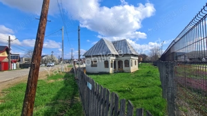 Casă de vânzare în Curtea de Argeș. - imagine 12