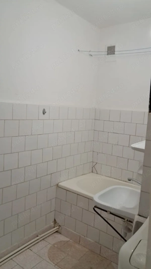 INEL 2-DR-uri - imagine 7 INEL 2-DR-uri - imagine 7