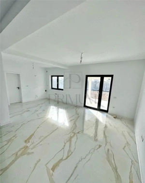 Duplex despartit prin camera tehnica - finalizat - teren 365 mp