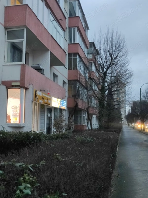 De inchiriat spatiu comercial 25 mp Brasov Centrul Civic zona intersectia Onix - imagine 8