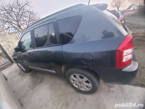 Masina de vanzare jeep