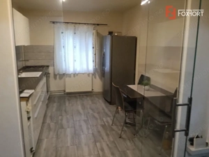 Apartament cu 3 camere parter, zona Spitalul Judetean - imagine 2