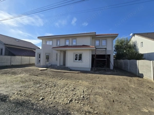 Casă individuală   locație centrală   toate utilitățile   la asfalt   Moșnița Veche - imagine 2 Casă individuală   locație centrală   toate utilitățile   la asfalt   Moșnița Veche - imagine 2