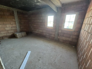 Casă individuală   locație centrală   toate utilitățile   la asfalt   Moșnița Veche - imagine 13 Casă individuală   locație centrală   toate utilitățile   la asfalt   Moșnița Veche - imagine 13