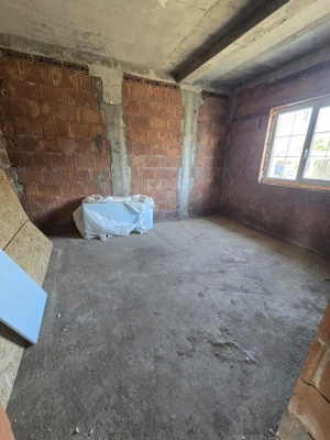 Casă individuală   locație centrală   toate utilitățile   la asfalt   Moșnița Veche - imagine 10 Casă individuală   locație centrală   toate utilitățile   la asfalt   Moșnița Veche - imagine 10