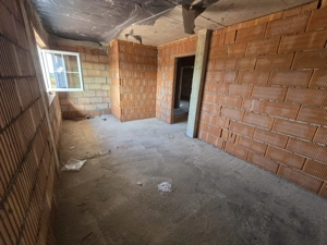 Casă individuală   locație centrală   toate utilitățile   la asfalt   Moșnița Veche - imagine 18 Casă individuală   locație centrală   toate utilitățile   la asfalt   Moșnița Veche - imagine 18