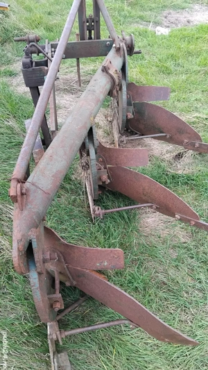 vând plug PP3 - imagine 2 vând plug PP3 - imagine 2