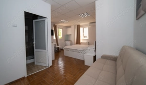 Vand Spatiu comercial Piata Centrala - imagine 7