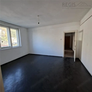 Apartament cu 2 camere, nemobilat