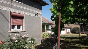 Casă de vânzare  - imagine 2