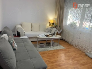 Apartament de vanzare cu 3 camere si 2 bai, etaj 2, zona Lipovei