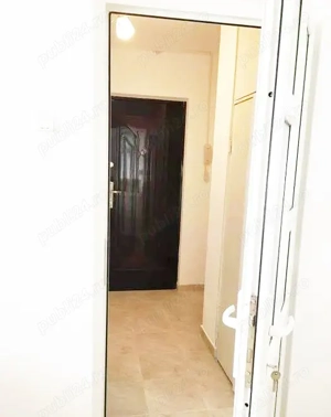 Inchiriez garsoniera in zona Democratiei, Sud, Ploiesti - imagine 6