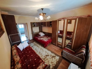 Apartament 3 camere decomandat + garaj aproape de Vama Giurgiu - imagine 2 Apartament 3 camere decomandat + garaj aproape de Vama Giurgiu - imagine 2