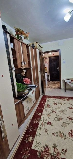 Garsoniera de vanzare etaj 1 - imagine 3 Garsoniera de vanzare etaj 1 - imagine 3