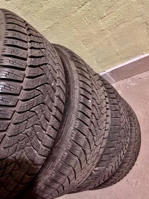 Vand 4 anvelope Iarna 195/45/R16 84V