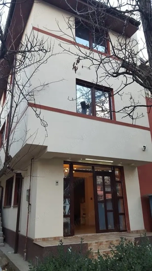 Vilă elegantă în zona Primăriei Sector 1 - la 10 minute de Piața Victoriei - imagine 8