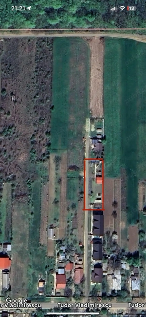 Teren intravilan construibil1000mp,anexe,alei,gard beton plasa bordurata,curent 380V,livada,puturi a - imagine 3