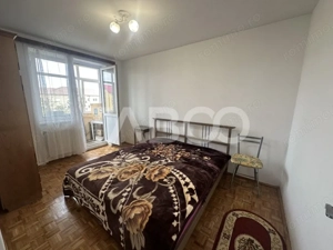 Apartament decomandat 3 camere etaj 4 zona Rahovei Sibiu - imagine 2