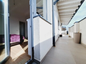 In oras, zona BRAYTIM. Penthouse cu 3 camere. Model cu 2 bai si dressing. - imagine 9